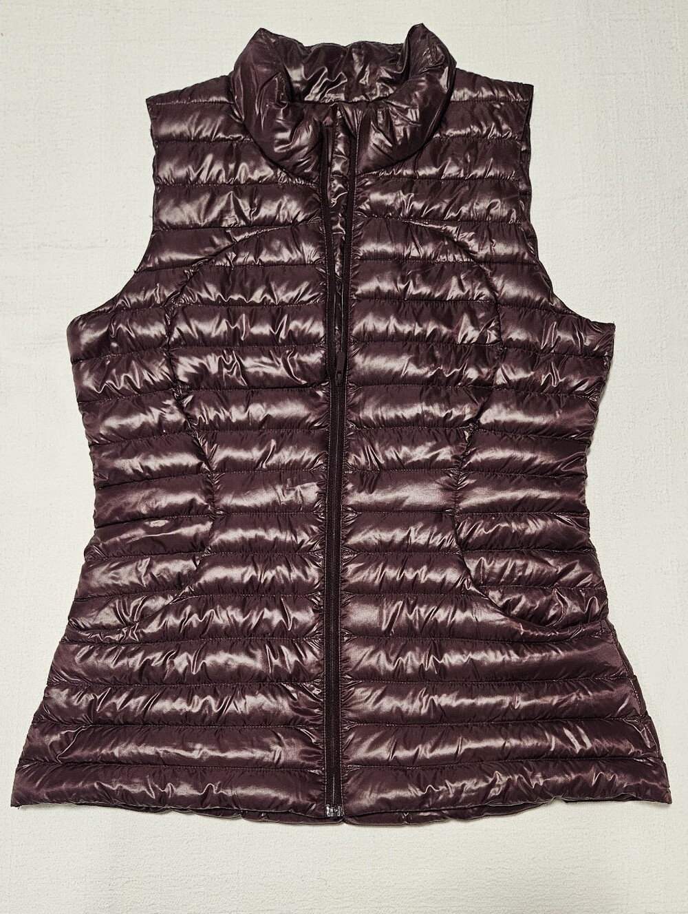 Lululemon Lightweight Quilted Puffer Vest in Deep Plum Size 8